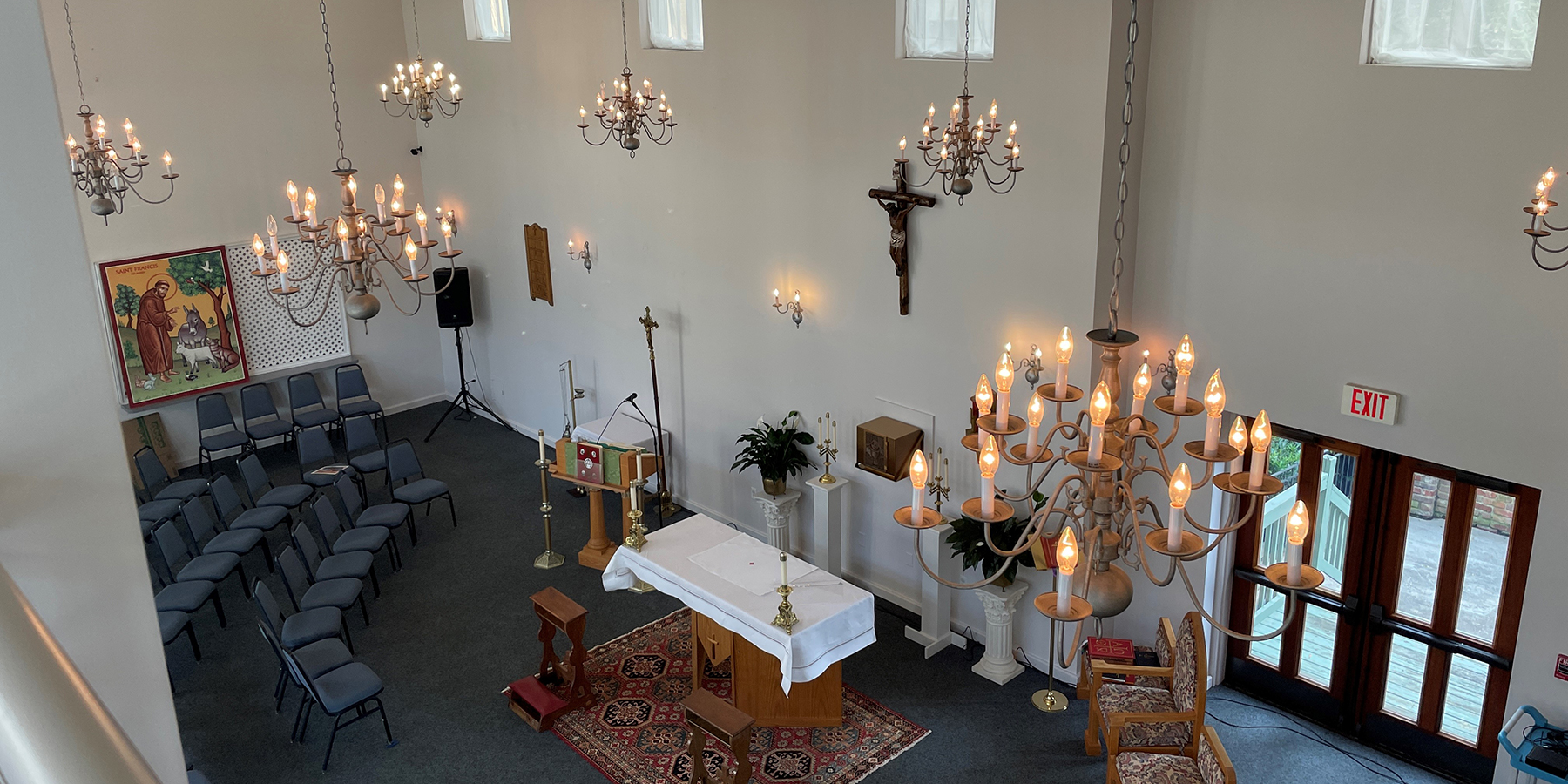 Mass held in Assisi Hall during church renovation